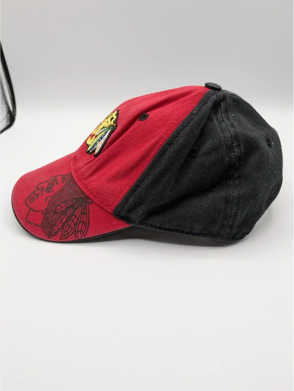 NHL Chicago Blackhawks Black & Red Child's Hat Fan Favorite Youth One Size